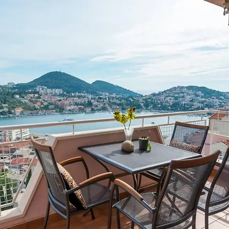 Апартаменты Luna & Lea Sea View *